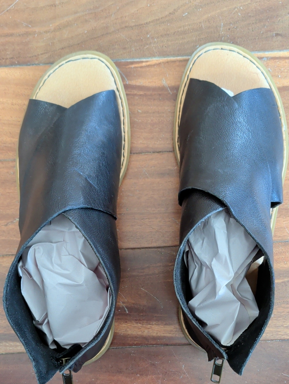 Born Women's Black Leather Crossover Slide Sandals with Tan Footbed